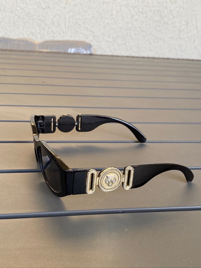 Lunettes de soleil Versace - photo numéro 4