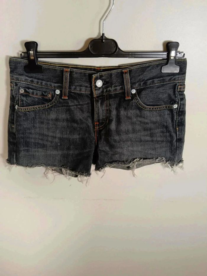 C16 short gris Levi's W29