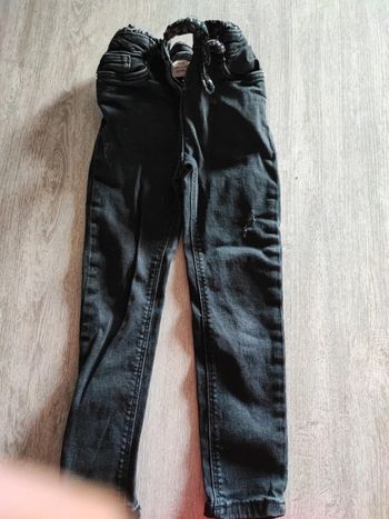 Jeans tape à l'oeil 5 ans