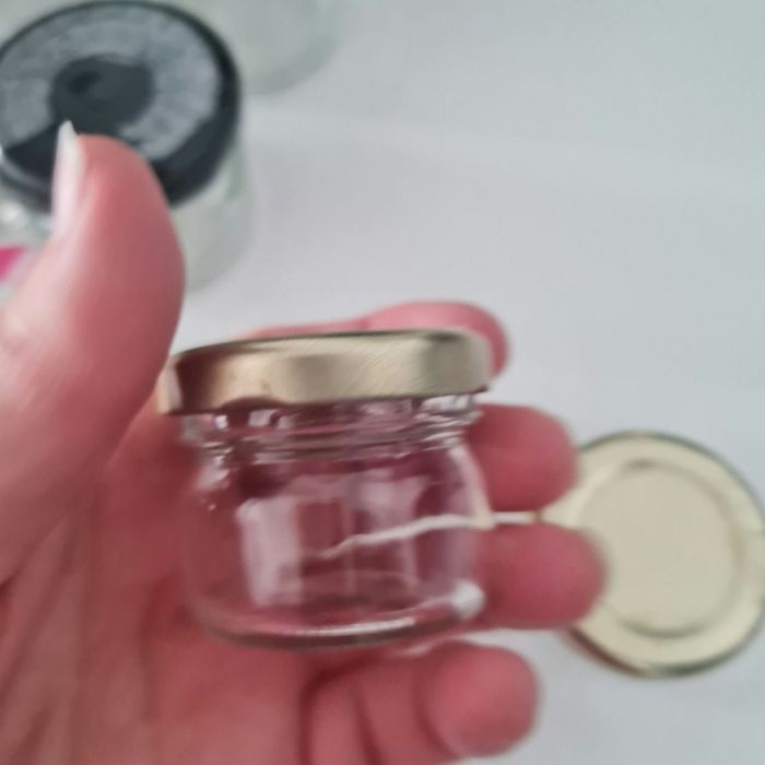 Lot de petits bocaux de verre - photo numéro 4