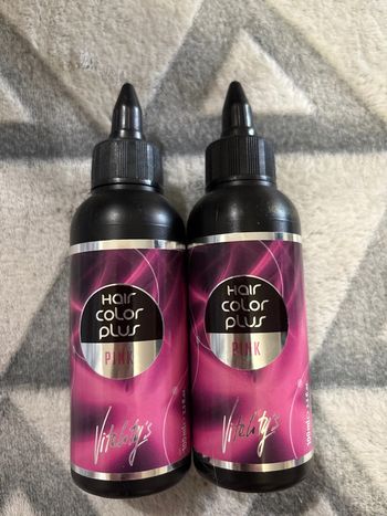 Vitality’s hair color pink