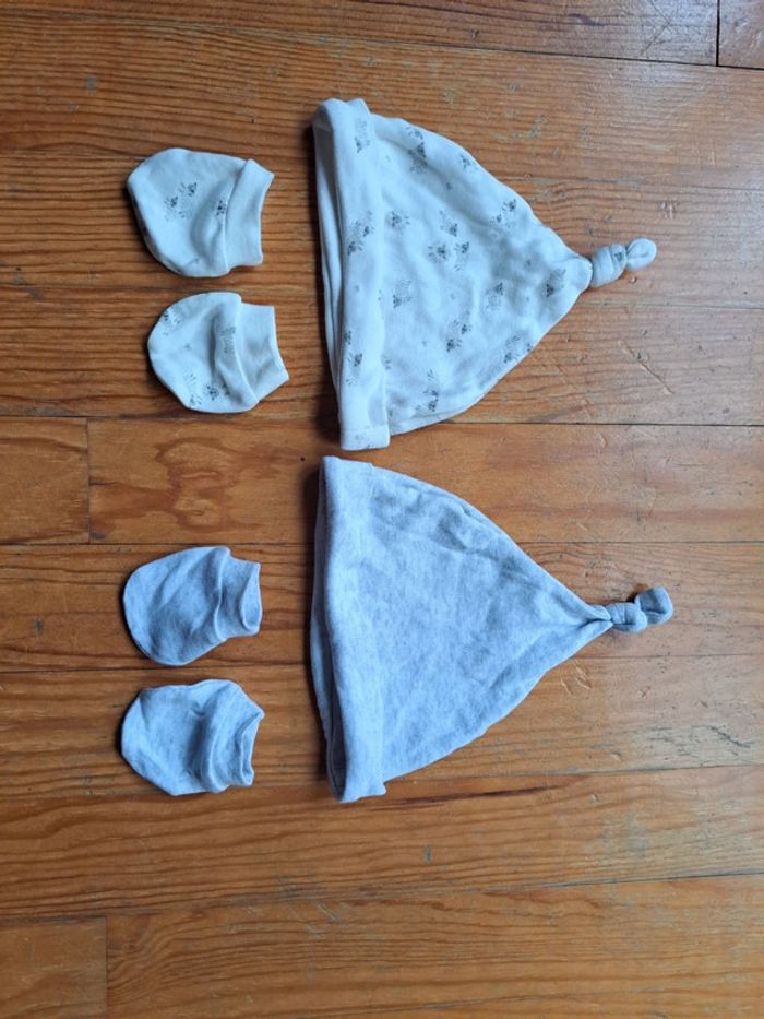 Lot bonnets et gants 3-6 mois