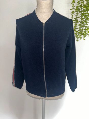 Très jolie veste longue manche petite fille