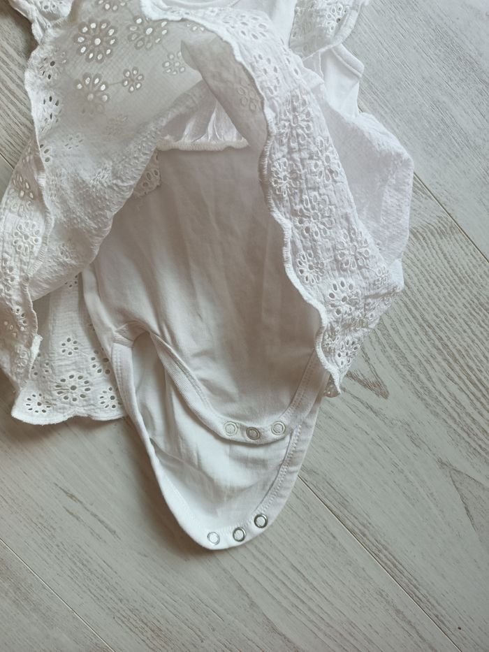 Robe dentelle - photo numéro 2