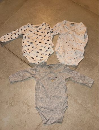 Lot 3 bodies 3 mois 