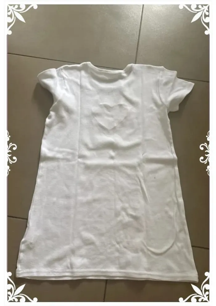 🌼 Pyjama été fille – Taille 12 ans – Haut brodé Kiabi & short fait main 🍑 - photo numéro 4
