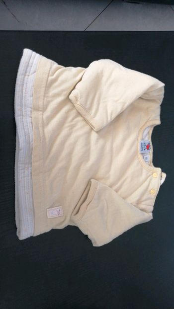 Pull épais 6 mois taille 6 mois
