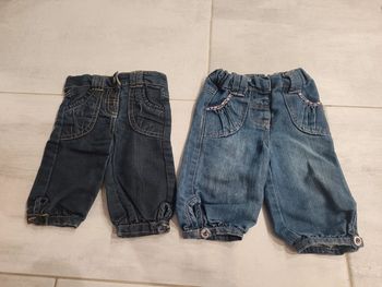 Lot jeans Tape à l'œil, taille 3 mois.