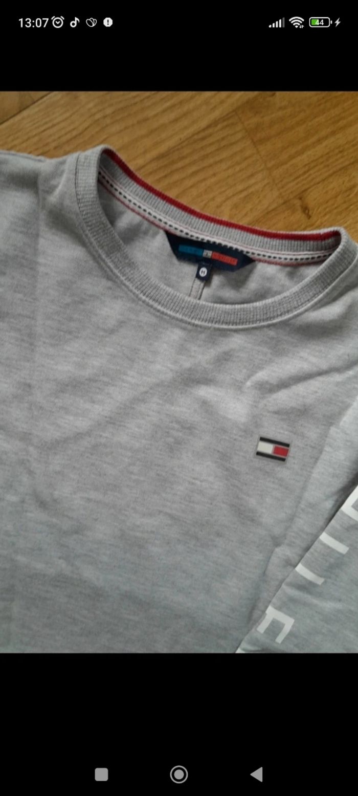 Sweat court tommy Hilfiger taille M - photo numéro 4