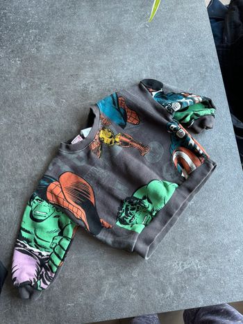 Sweat Zara Marvel