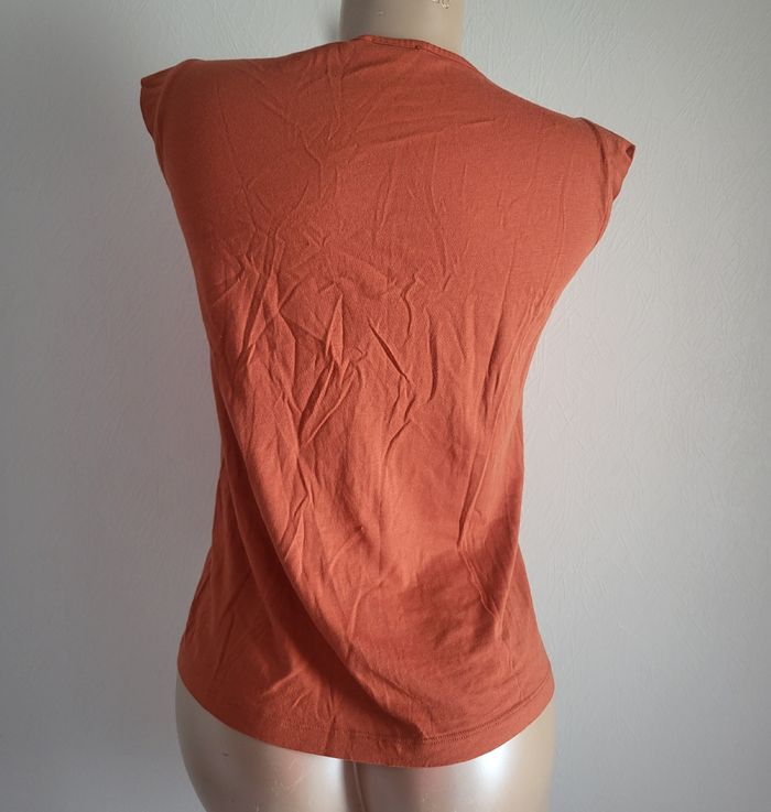 T shirt couleur rouille - photo numéro 2