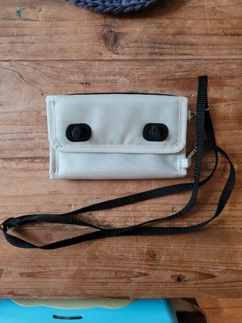 Vends pochette generique game boy advance