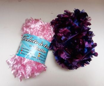 Lot 2 pelotes "fanfreluche"