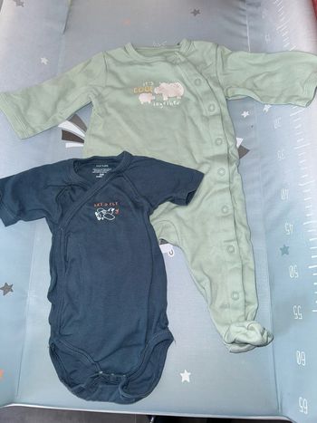 Pyjama en coton 6 mois et body manches courtes 6 mois