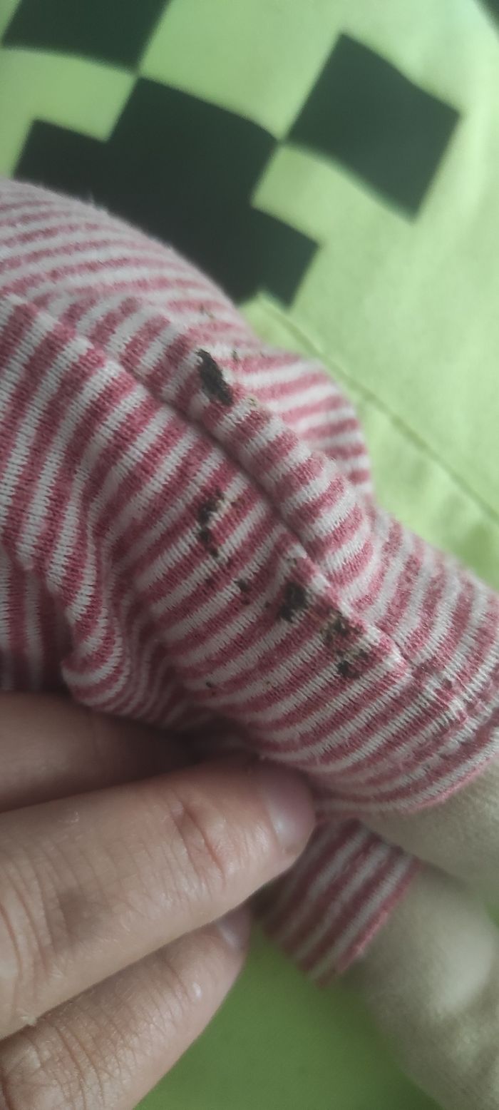 Peluche Sylvain le lapin La grande famille beige marron rouge rayé blanc doudou - photo numéro 3