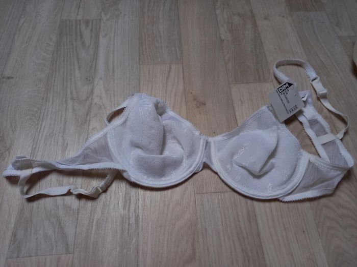 Soutien gorge Dim neuf
