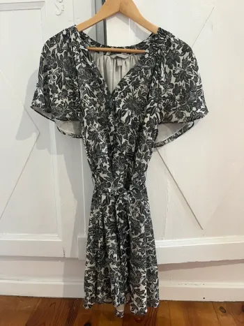 Robe H&M noir et blanche