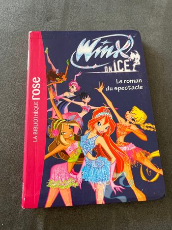 Livre bibliothèque rose winx on ice le roman du spectacle 