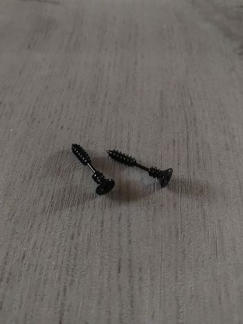 Boucles d'oreilles neuves