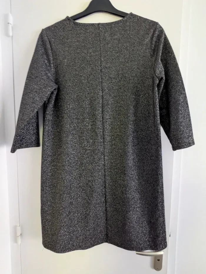 Robe a paillettes - photo numéro 4
