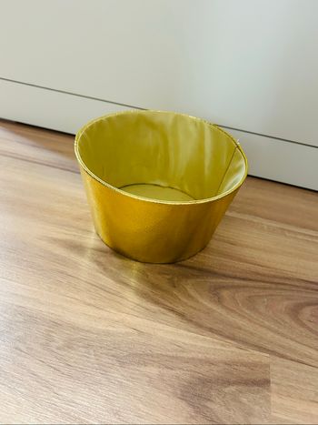 Petit rangement doré