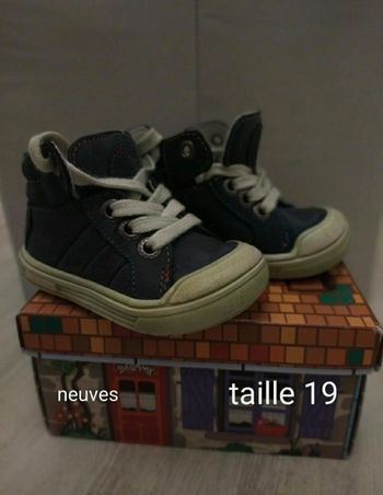 Chaussures neuves