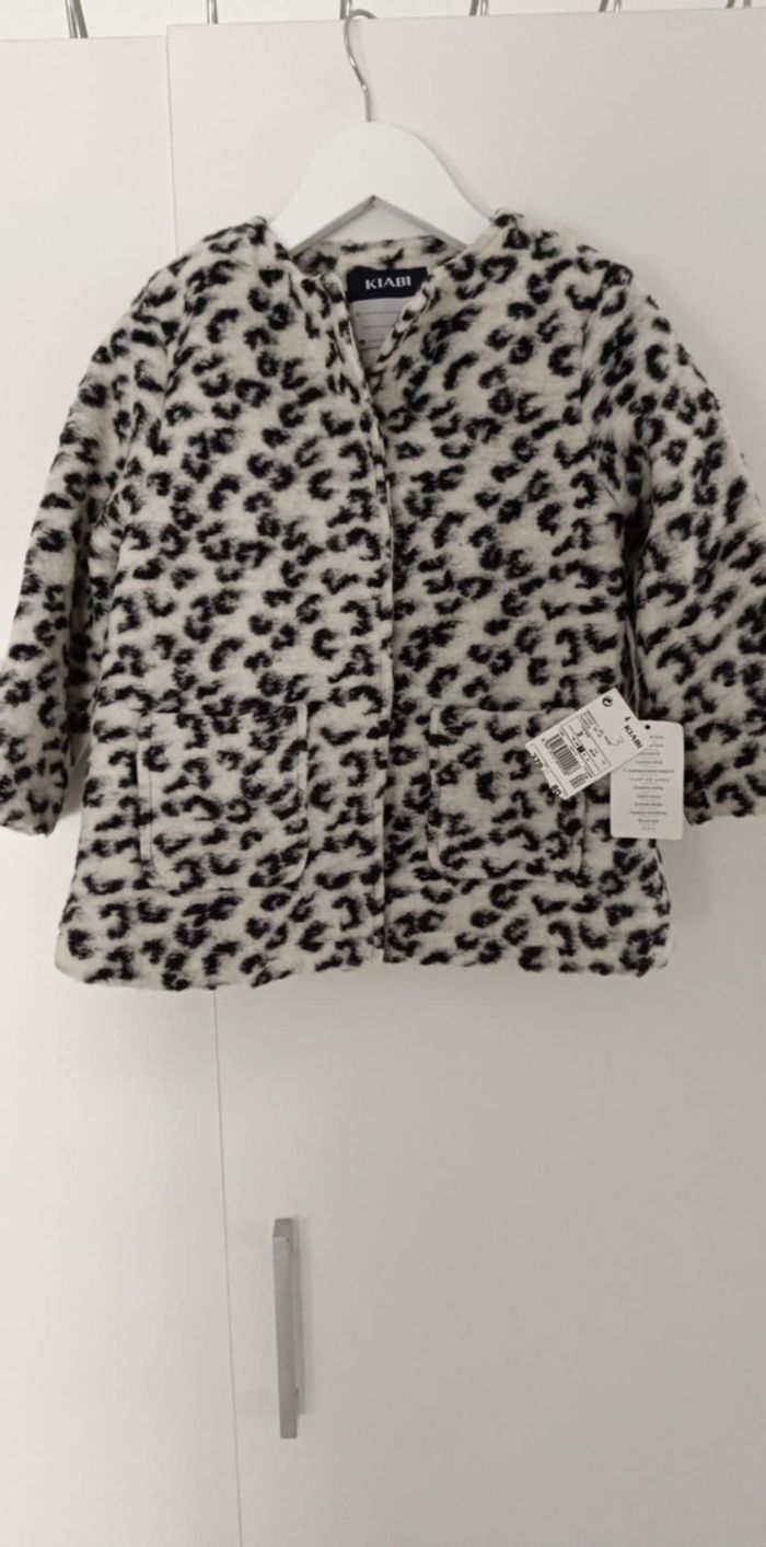 Manteau bébé fille neuf 3  ans