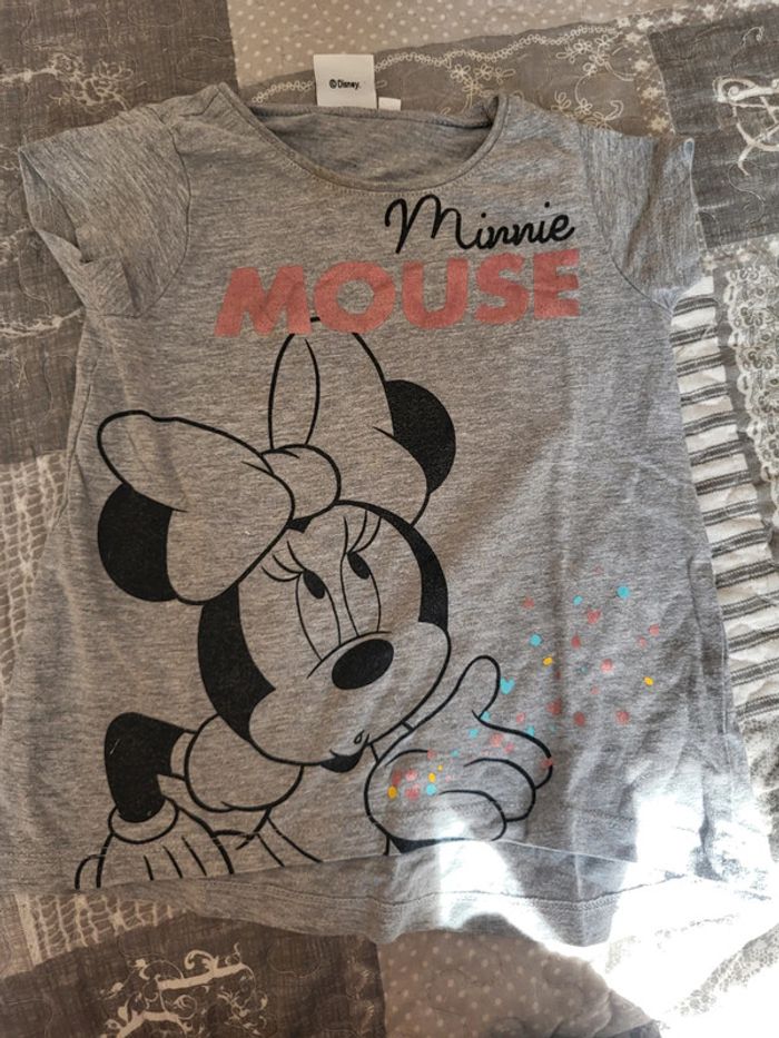 Tee shirt gris minnie 2 ans