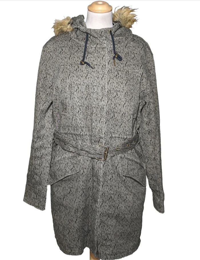 Beau manteau 2 en 1 T 40 Cop Copine avec capuche fausse fourrure  Neuf étiquette - photo numéro 2
