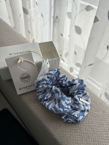 Chouchou pour femme ou fille Givenchy