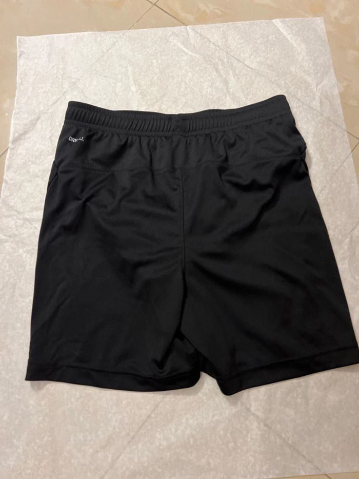 Short de foot Puma, équipe Manchester City avec chaussettes taille 13/14 ans authentique neuf - photo numéro 7