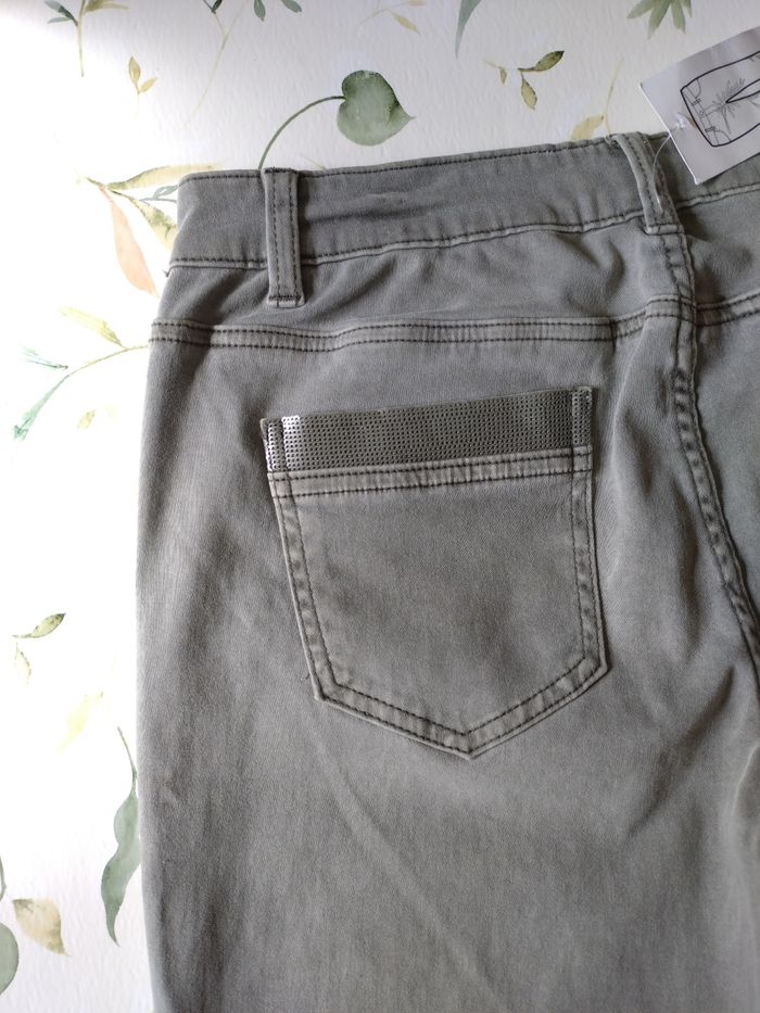 Jean / pantalon gris femme ajusté - photo numéro 4
