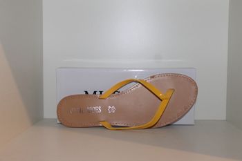 belle petites tongs lanières jaune 40