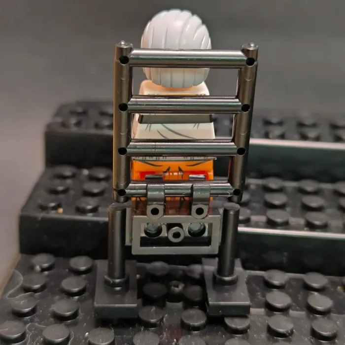 figurine type lego Hannibal Lecter - photo numéro 3