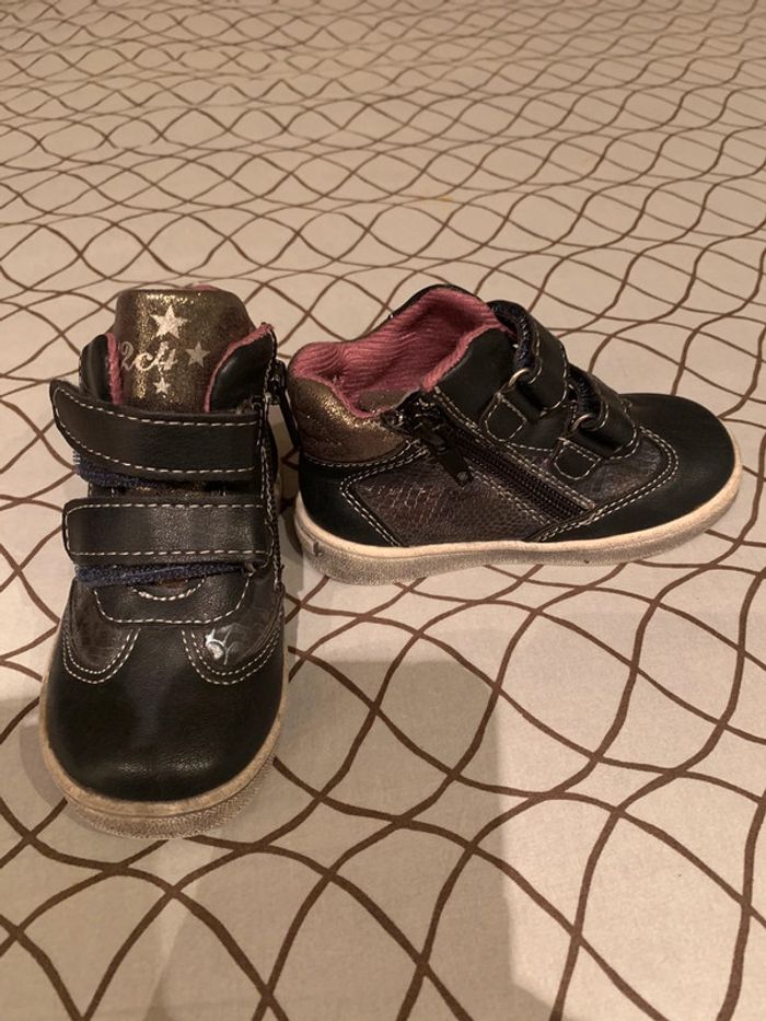 Chaussures hiver bébé mixte pointue 22