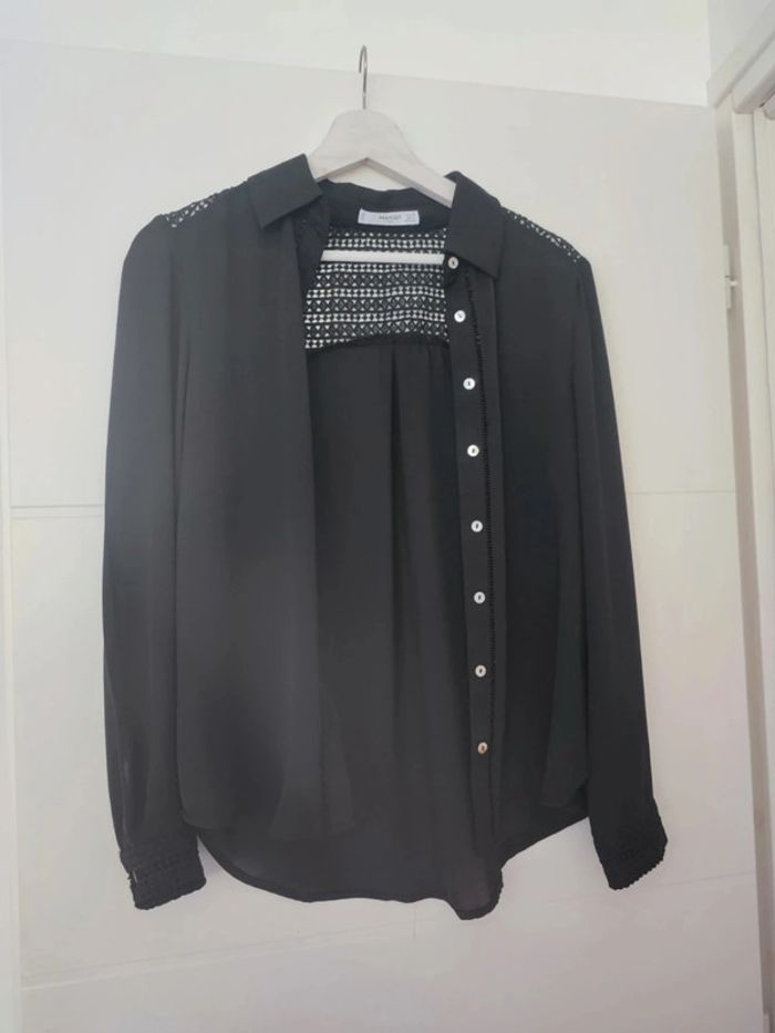 Chemise noire Mango