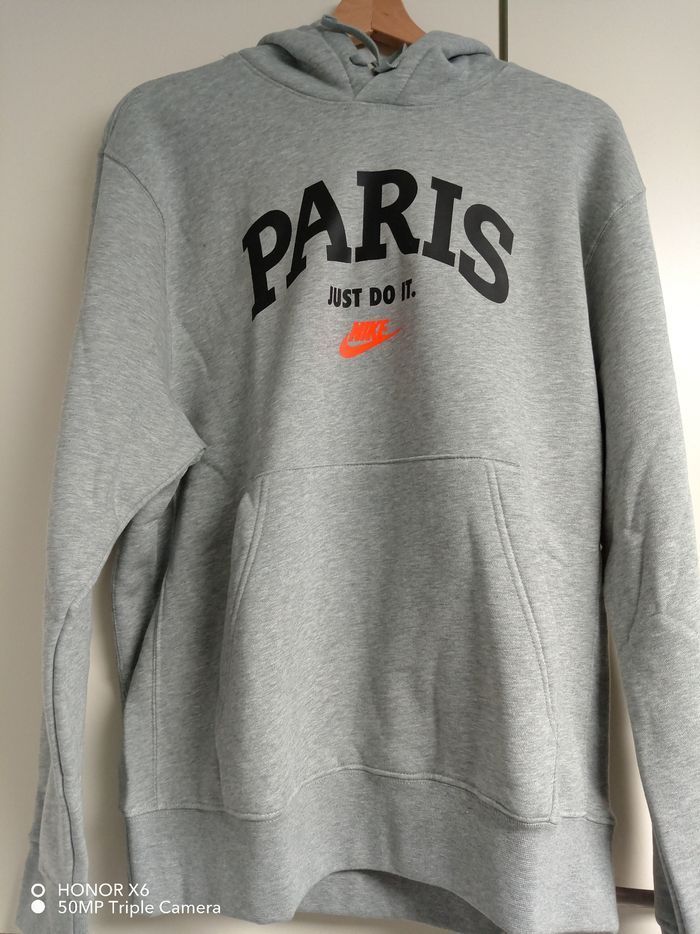 Sweat à capuche Paris - photo numéro 1