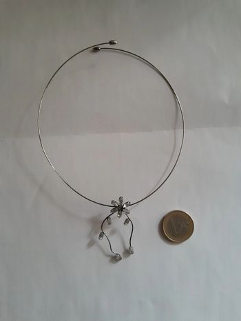 Sublime ras du cou vintage ajustable sexy fleurs fines