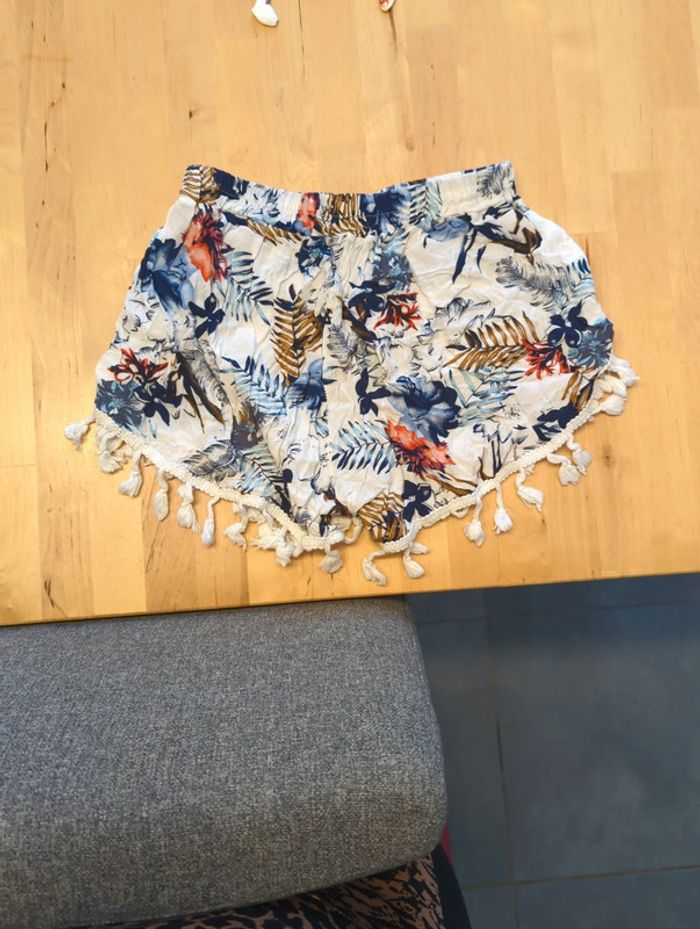Short blanc fleurs broderie pompons - photo numéro 2