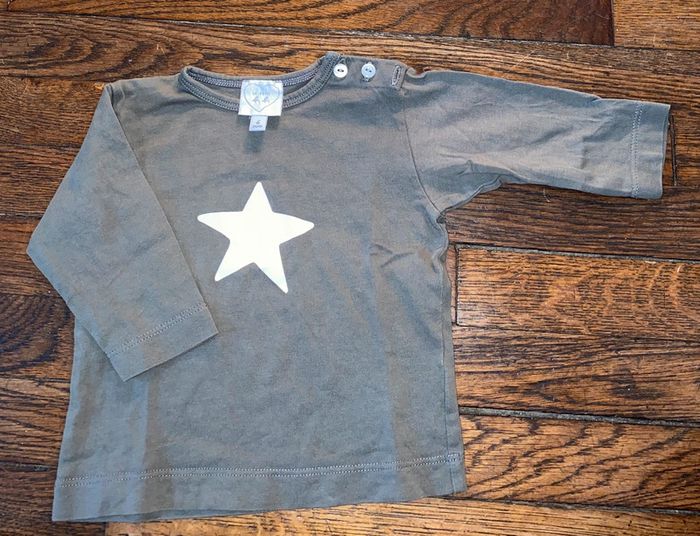 tshirt Agnes B  6 mois  valeur 60 euros
