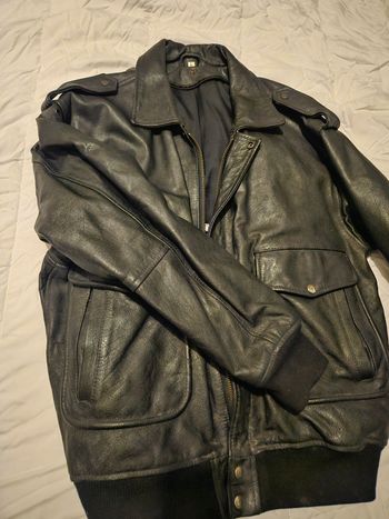 Véritable blouson de cuir de vachette aviation vintage