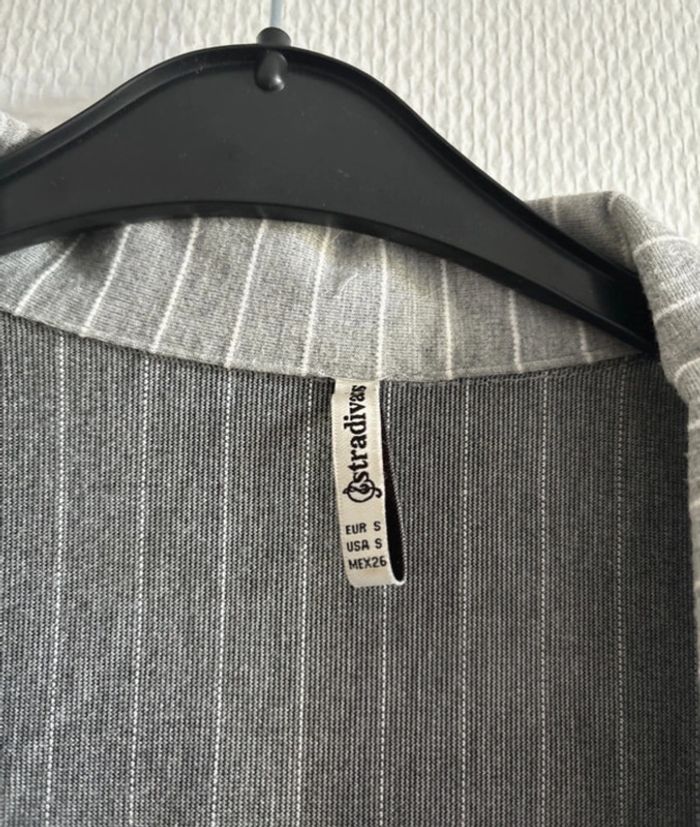 Veste blazer grise et blanche - photo numéro 3