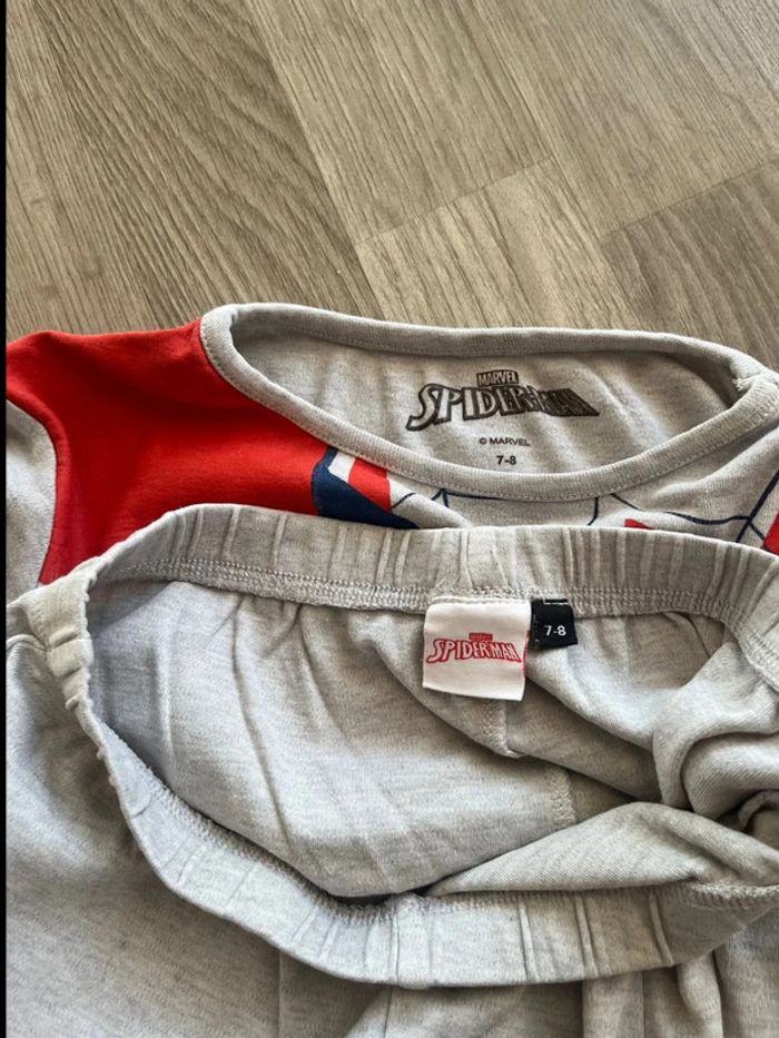 Pyjama deux pièces disney Marvel spider man taille 7 / 8 ans - photo numéro 5