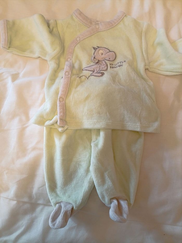 Pyjama 1 mois - photo numéro 5