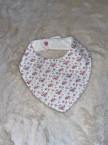 Bavoir bandana 6/18 mois 