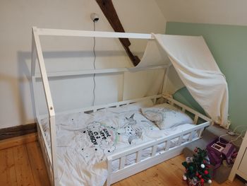 Lit cabane et matelas