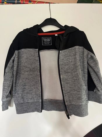 Veste à capuche