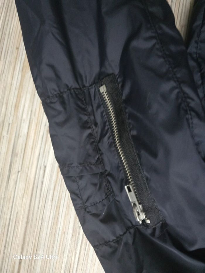 Veste noire - H&M - Taille 10 ans - photo numéro 2