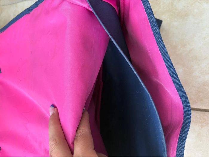 Cartable Cybel licorne - bleu marine/rose - en très bon état - photo numéro 8