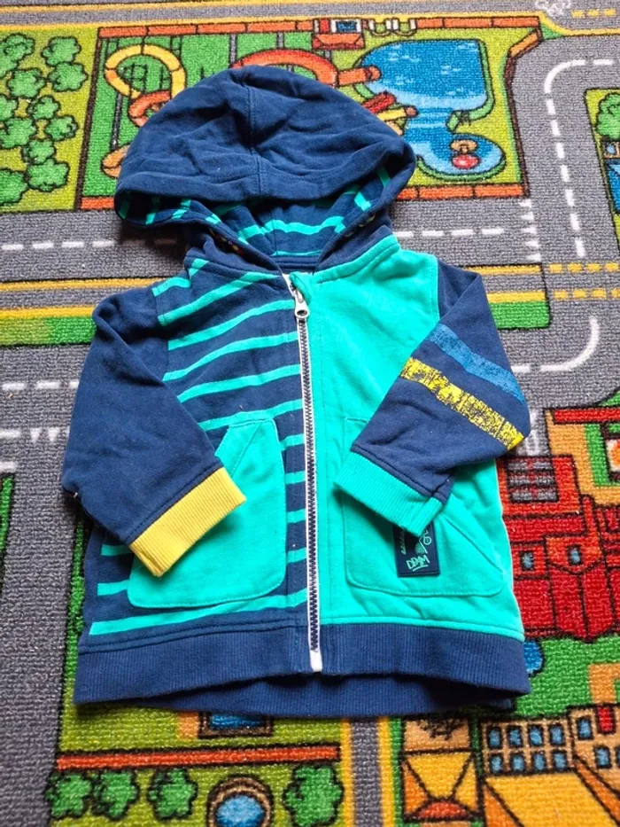 Gilets taille 6 mois : lot - photo numéro 2
